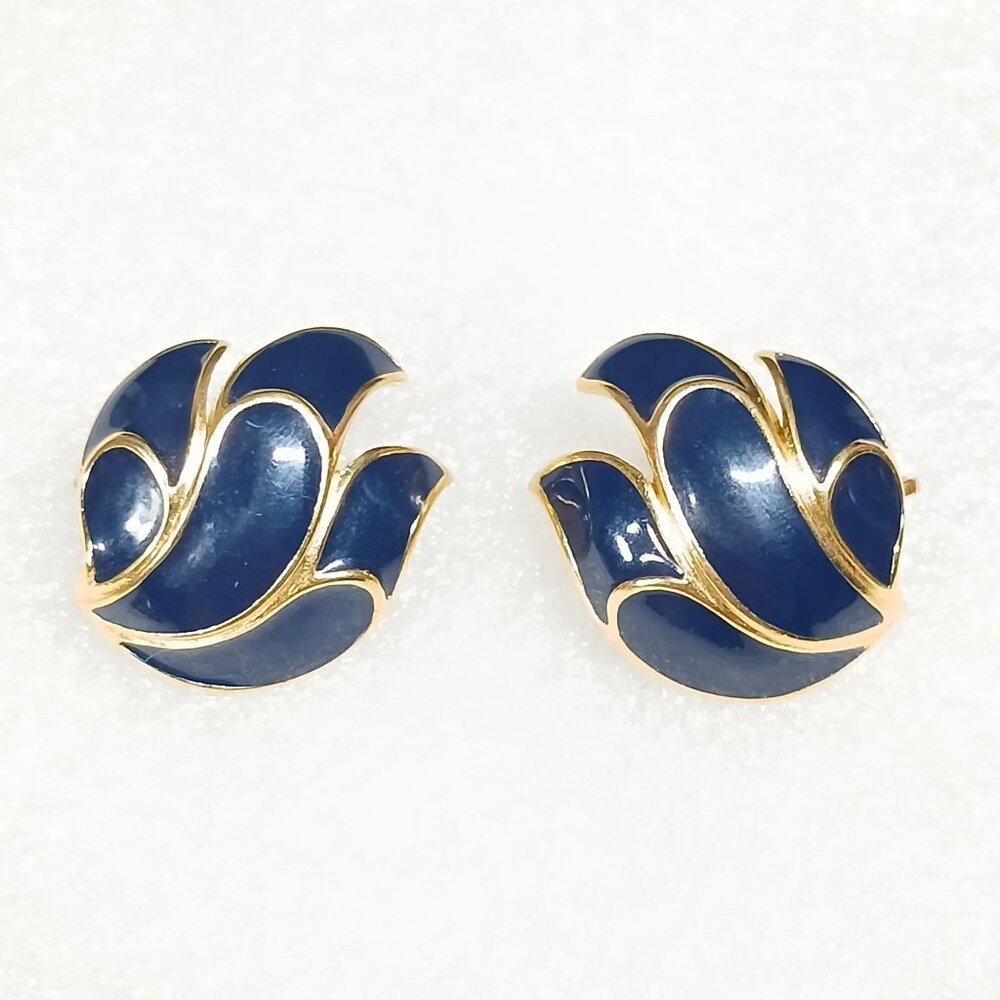Trifari Blue Enamel Gold Clip-On Earrings Signed 0.825” 20.5g 1970s Retro Glam